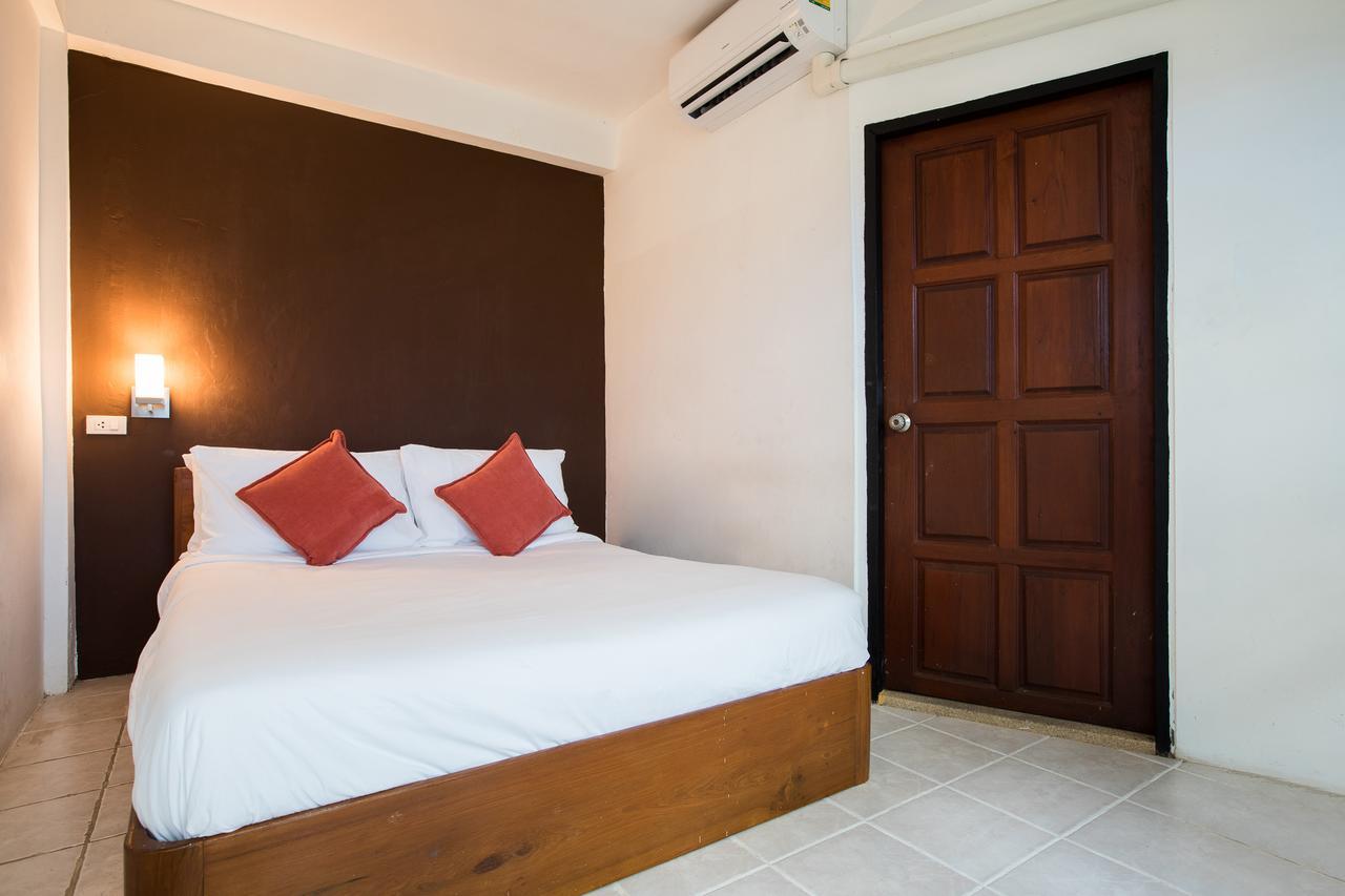 Hotel Peng Jai à Chiang Mai Extérieur photo