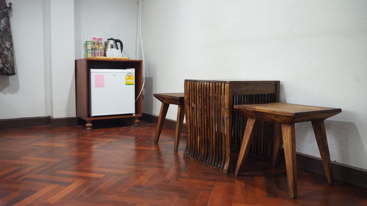 Hotel Peng Jai à Chiang Mai Extérieur photo