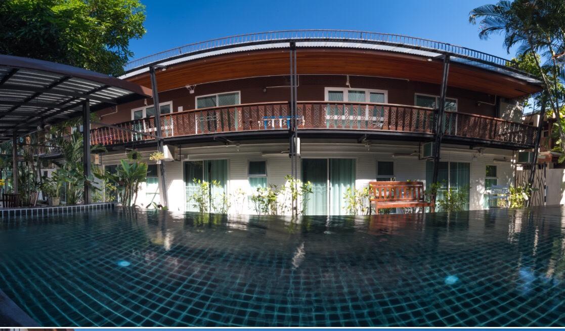 Hotel Peng Jai à Chiang Mai Extérieur photo