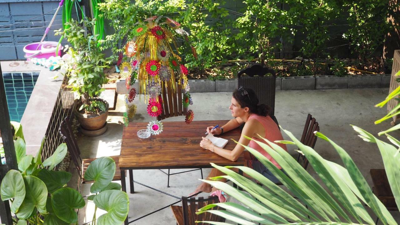 Hotel Peng Jai à Chiang Mai Extérieur photo