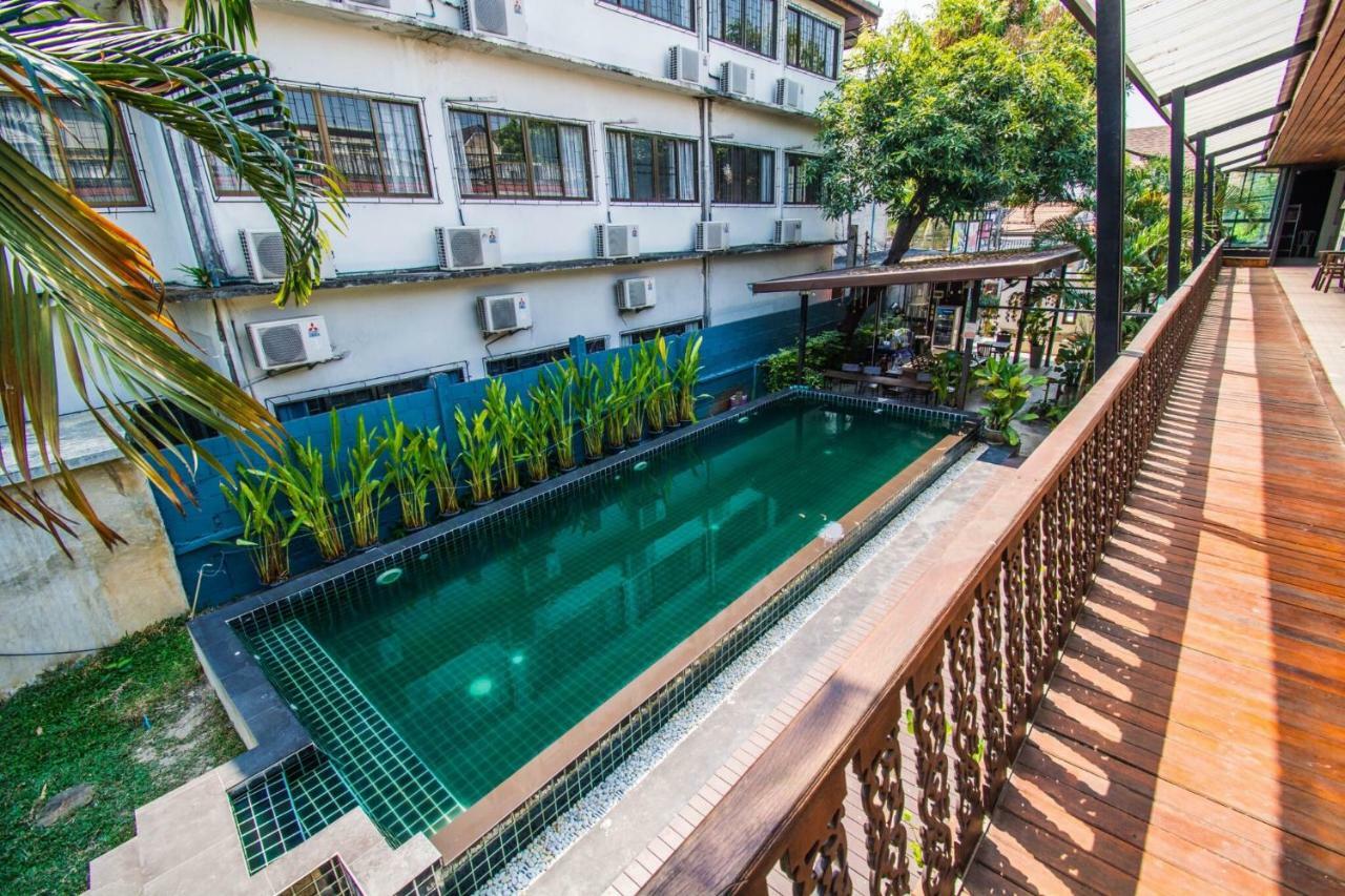 Hotel Peng Jai à Chiang Mai Extérieur photo