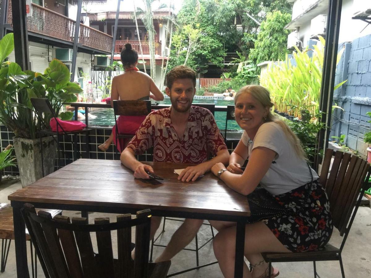 Hotel Peng Jai à Chiang Mai Extérieur photo